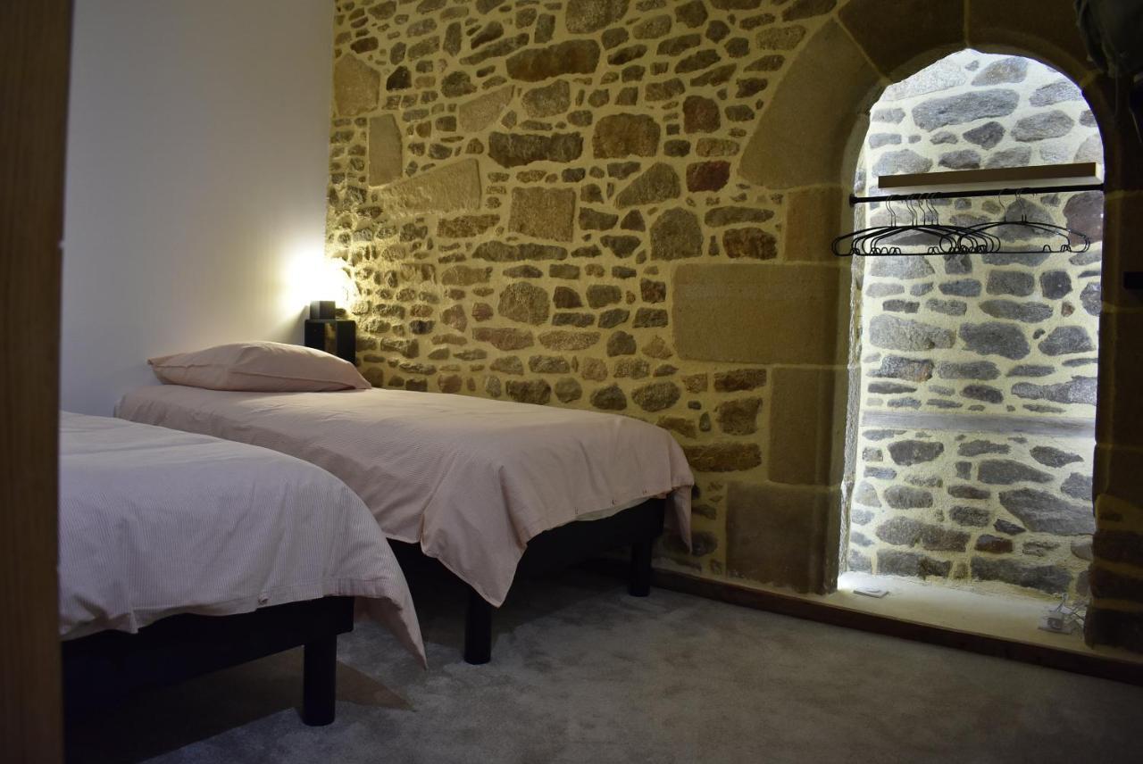 Le Duclos, Appartement Rez-De-Jardin Dinan Centre Eksteriør bilde