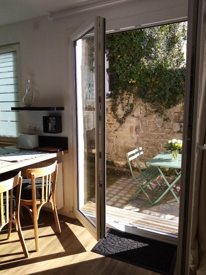 Le Duclos, Appartement Rez-De-Jardin Dinan Centre Eksteriør bilde