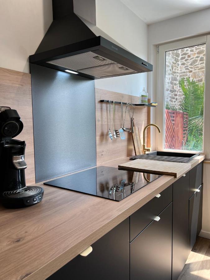 Le Duclos, Appartement Rez-De-Jardin Dinan Centre Eksteriør bilde